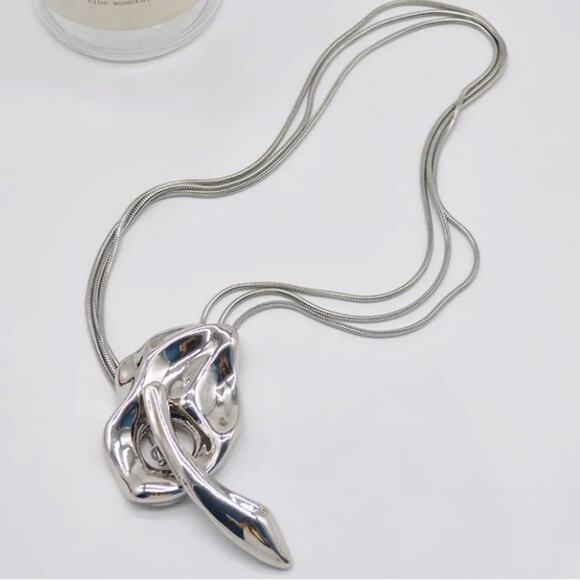 Silver Geometric Handmade Creative Design Necklace Party Event - Picture 9 of 13